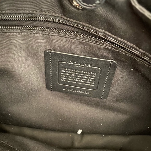 Coach Men’s slim briefcase like new barely used - Picture 2 of 2